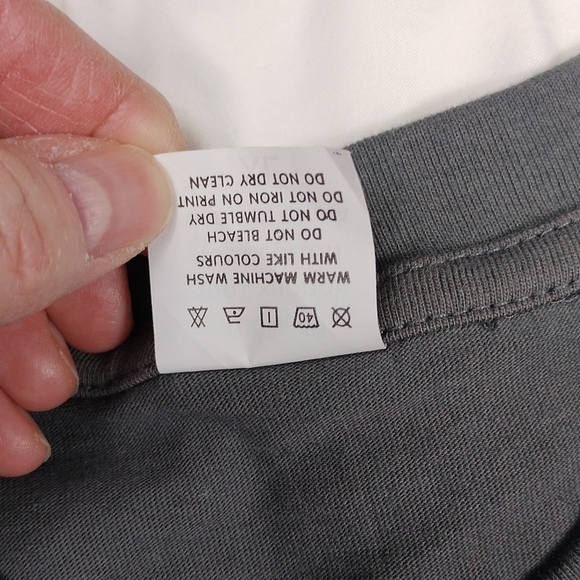 Dead Inside but caffeinated women's XL t shirt - Picture 3 of 6